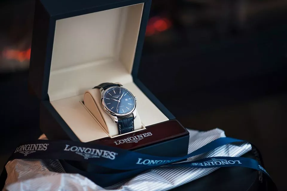 Phân biệt đồng hồ Longines thật giả 