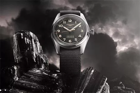 LONGINES SPIRIT TITANIUM - BẢN NÂNG CẤP ĐẦY CỨNG CỎI