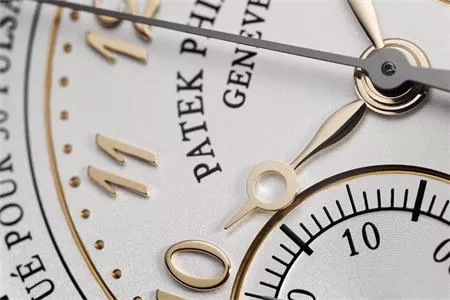 ĐỒNG HỒ NỮ CAO CẤP VÀ CÁC TÍNH NĂNG PHỨC TẠP