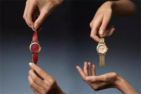 VERSACE SAFETY PIN WATCH 2020 - BIỂU TƯỢNG THỜI GIAN MEDUSA ĐẦY MÊ LỰC