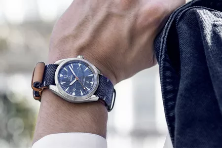 ĐỒNG HỒ OMEGA THAY ÁO MỚI VỚI PHONG CÁCH DENIM