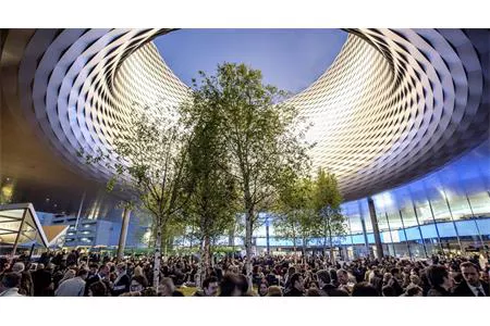 Triển lãm BaselWorld 2016 thu hút hơn 150000 người tham dự