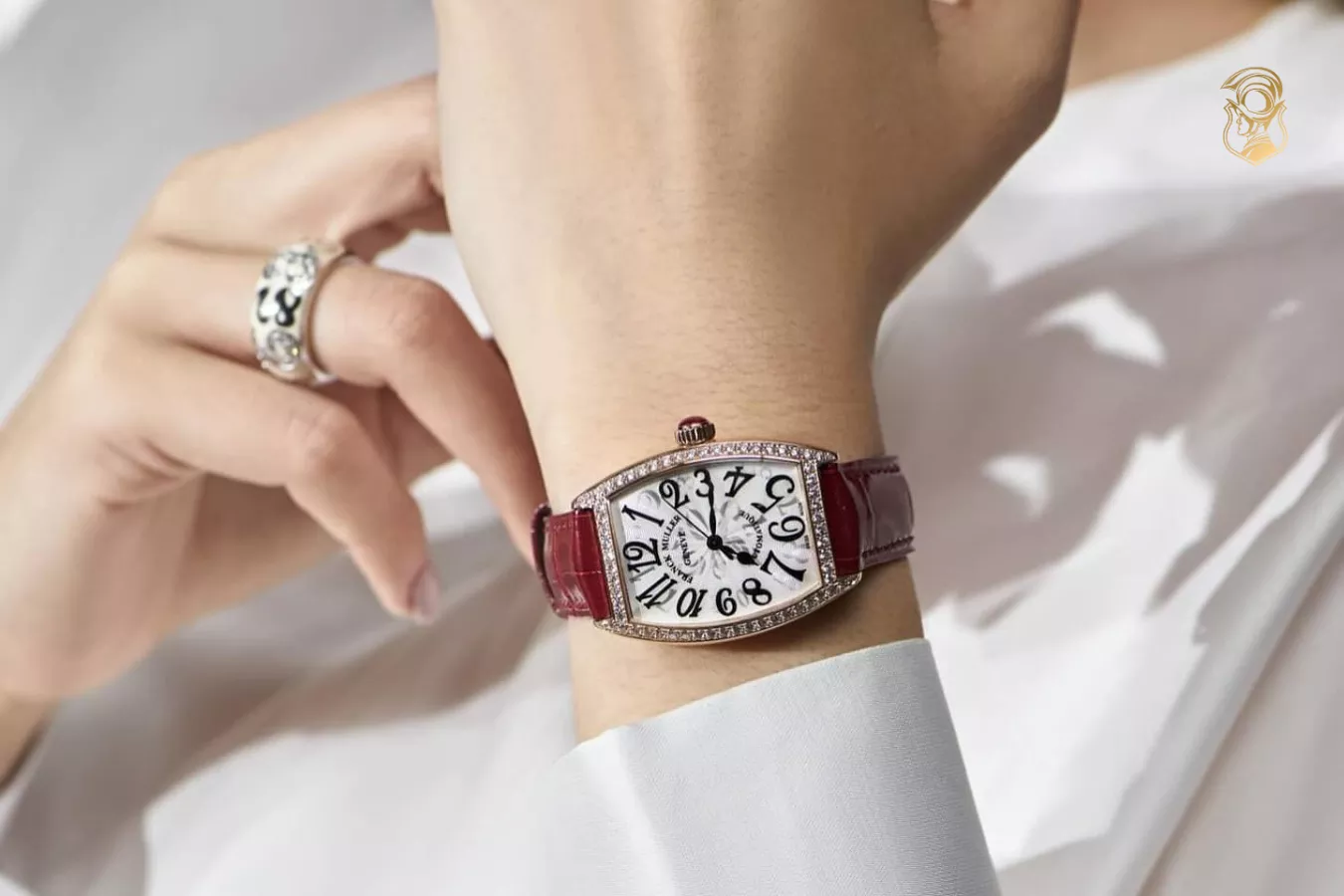 Đồng hồ Franck Muller Cintrée Curvex dành cho người yêu mến sự độc đáo