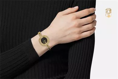 Versace Greca – Bộ sưu tập đồng hồ mang DNA đặc trưng của thương hiệu