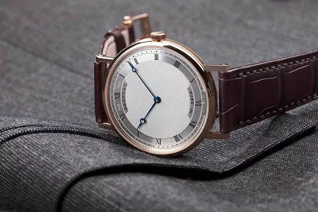 Bức tranh nghệ thuật đầy màu sắc - Breguet Classique Extra-Plate 5157
