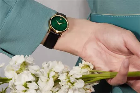 BST MOVADO MÙA HÈ VÀ CÁC PHIÊN BẢN RETRO ĐẬM THIẾT KẾ SIGNATURE