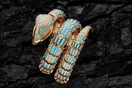 ĐỒNG HỒ BVLGARI SERPENTI - THIẾT KẾ BIẾN HÓA TỪ LOÀI RẮN