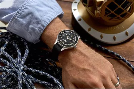 HƯỚNG DẪN CÁCH XÁC ĐỊNH NĂM SẢN XUẤT CỦA ĐỒNG HỒ BULOVA