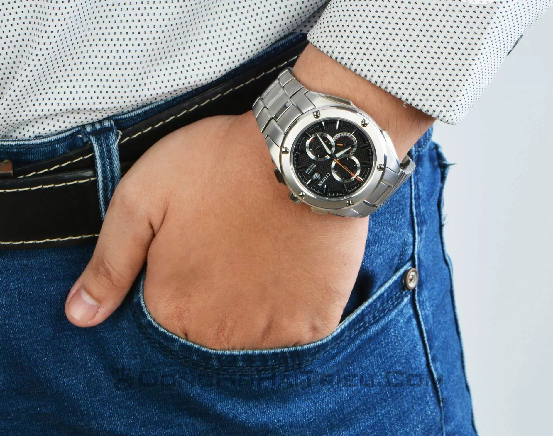 Citizen NIGHTHAWK Eco-Drive  Titanium Quartz Watch 46mm