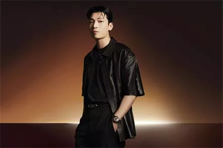 Nam Thần Squid Game Tỏa Sáng Cùng Với Chiếc Tag Heuer Connected Mới Nhất