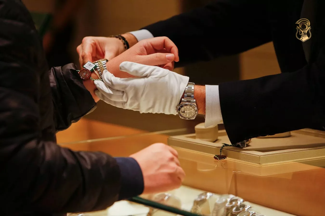 Đồng hồ bán chạy tại Luxury Shopping 