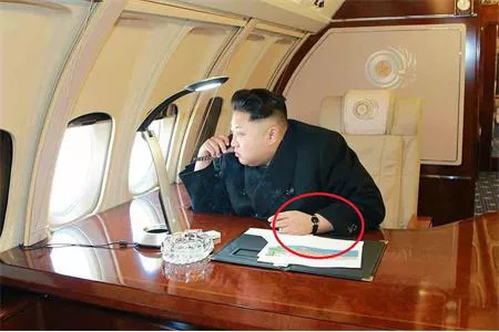 Hàng trăm quan chức Triều Tiên được chủ tịch Kim Jong-un tặng đồng hồ Thụy Sỹ