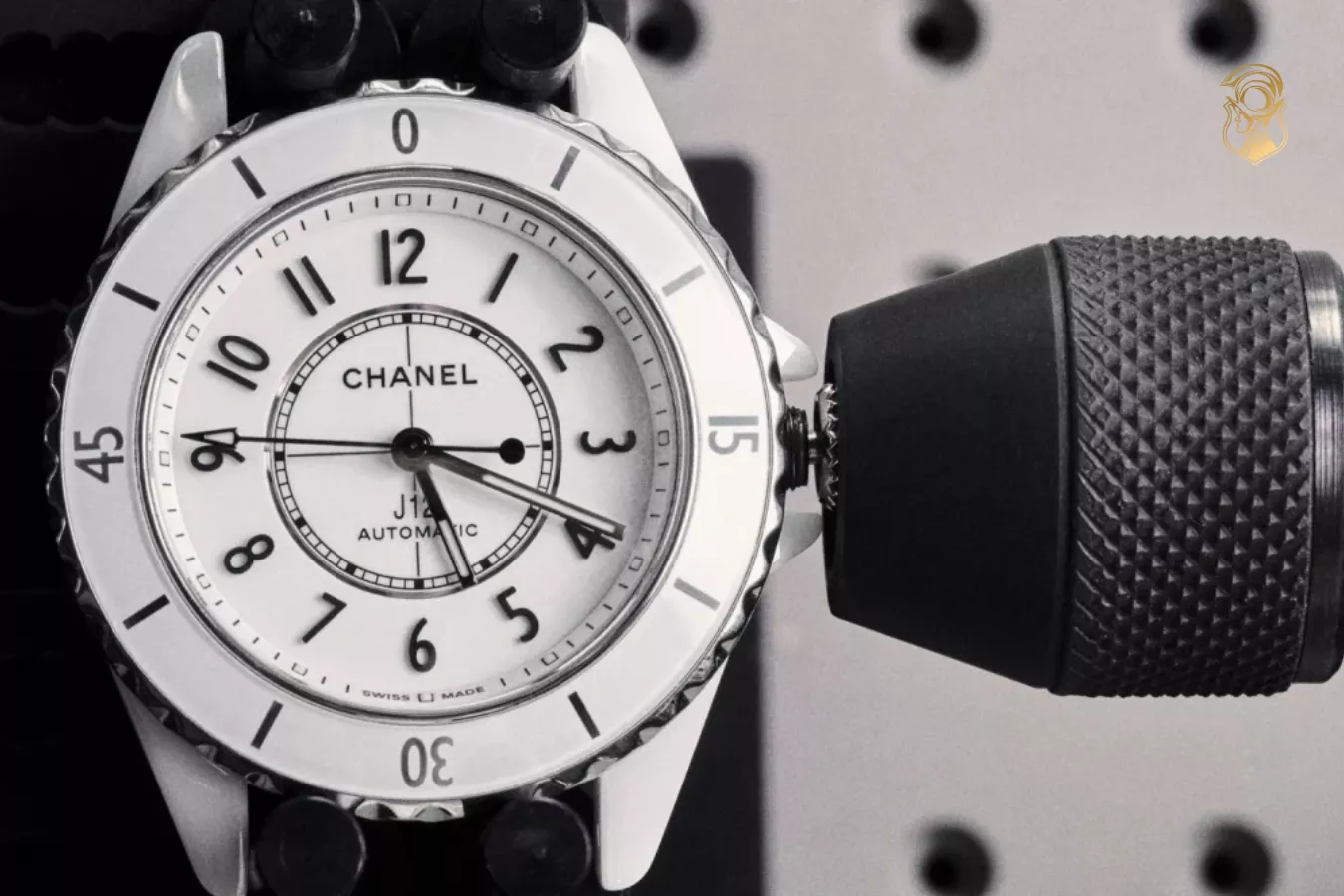 Đồng hồ Chanel được chế tác tỉ mỉ trong từng chi tiết