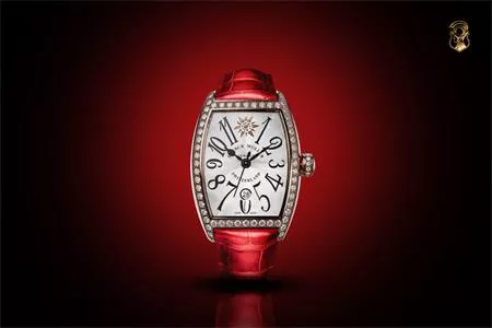 Đồng hồ Franck Muller Cintrée Curvex: Tuyệt tác đường cong định hình di sản