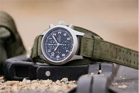 MẪU CHRONOGRAPH MỚI CHO DÒNG ĐỒNG HỒ QUÂN ĐỘI HAMILTON NỔI TIẾNG