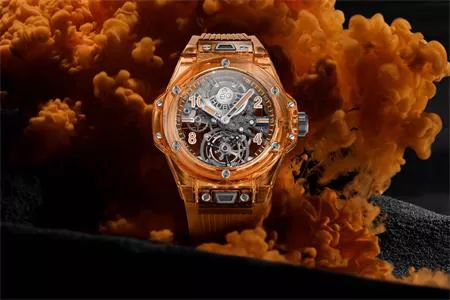 MỘT CHIẾC ĐỒNG HỒ SAPPHIRE MÀU CAM? CHỈ CÓ THỂ LÀ HUBLOT