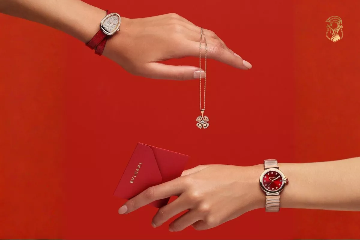 Đồng hồ màu đỏ red watch