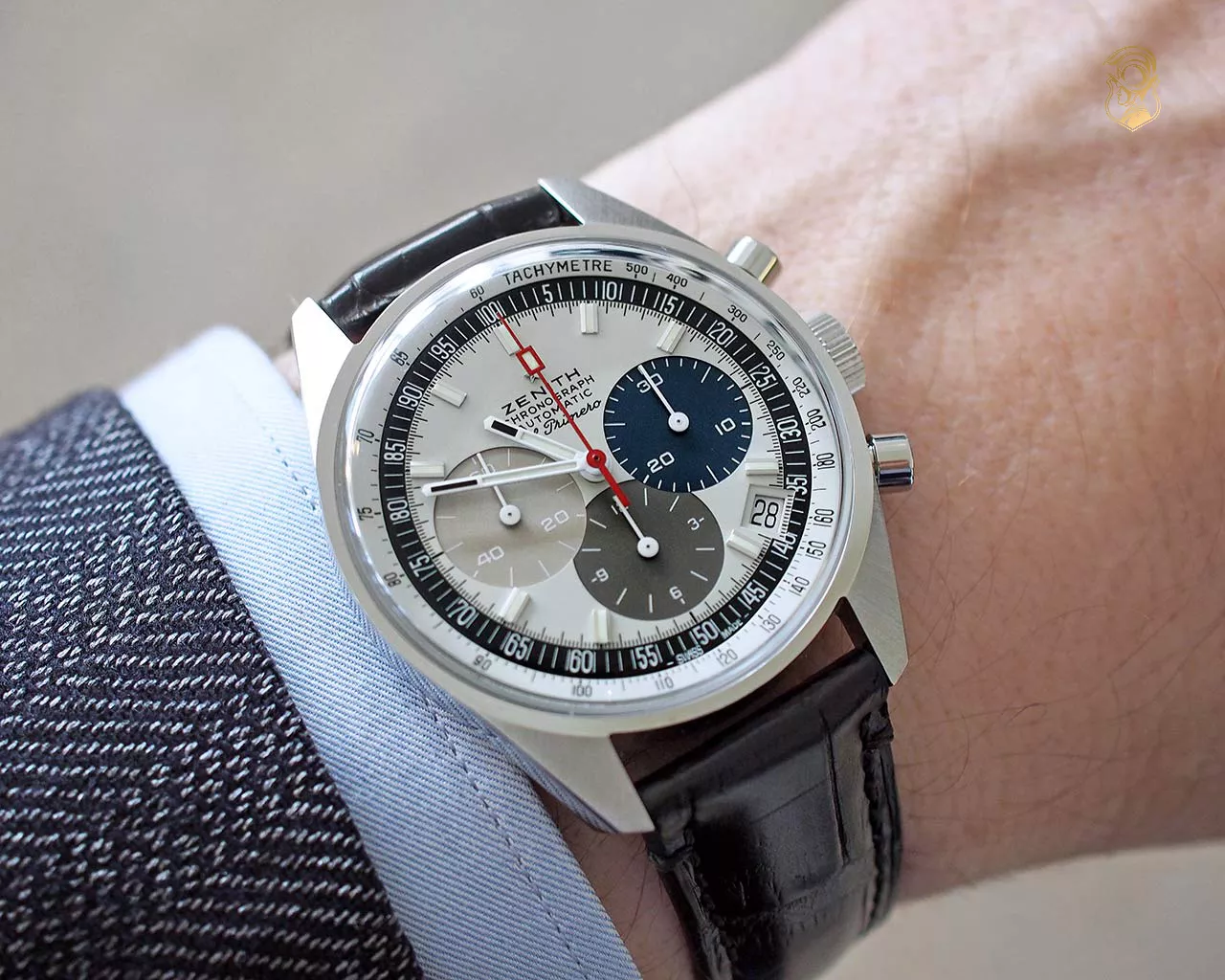 dong-ho-nam-automatic-chronograph-Zenith-El-Primero