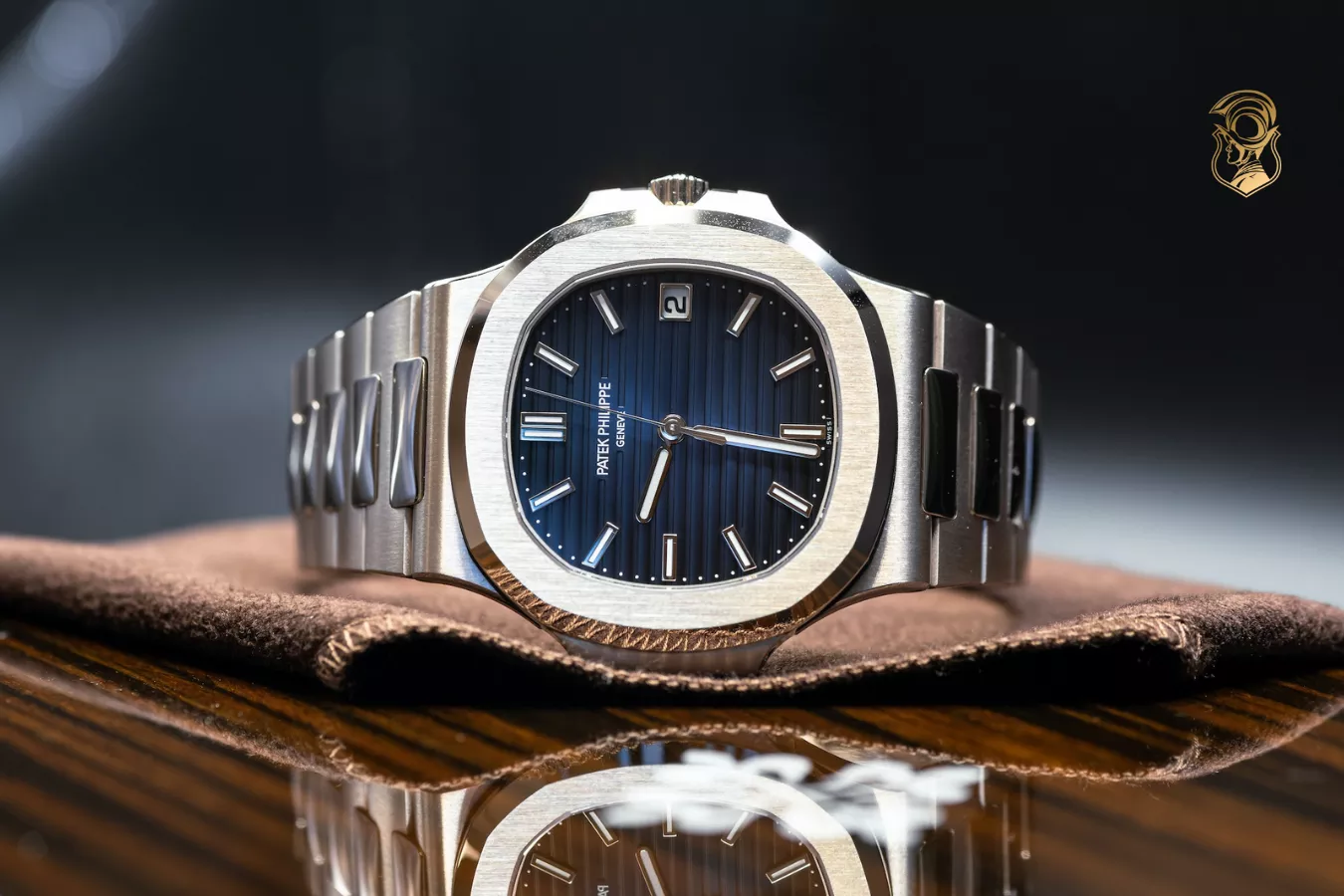 Một chiếc Patek Philippe sẽ thể hiện được phong cách người đàn ông trụ cột