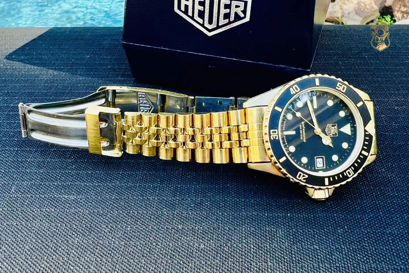 TAG Heuer Series 1000 Professional - Phim The Wolf of Wall Street