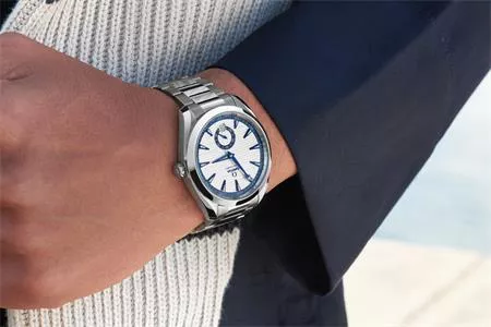 MỘT CHƯƠNG MỚI CỦA NHỮNG 