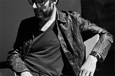 ĐỒNG HỒ RADO CERAMICA MỚI ĐƯỢC THIẾT KẾ BỞI KONSTANTIN GRCIC