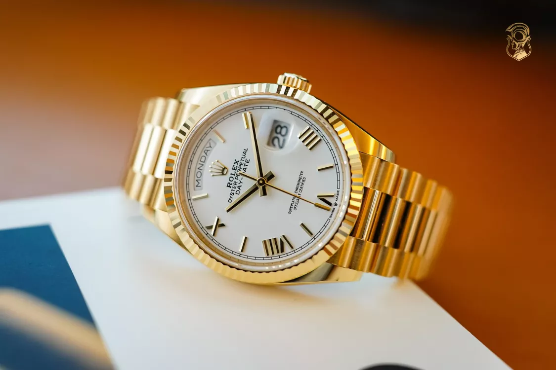 Đồng hồ vàng 18K – Sang trọng & giá trị bền vững