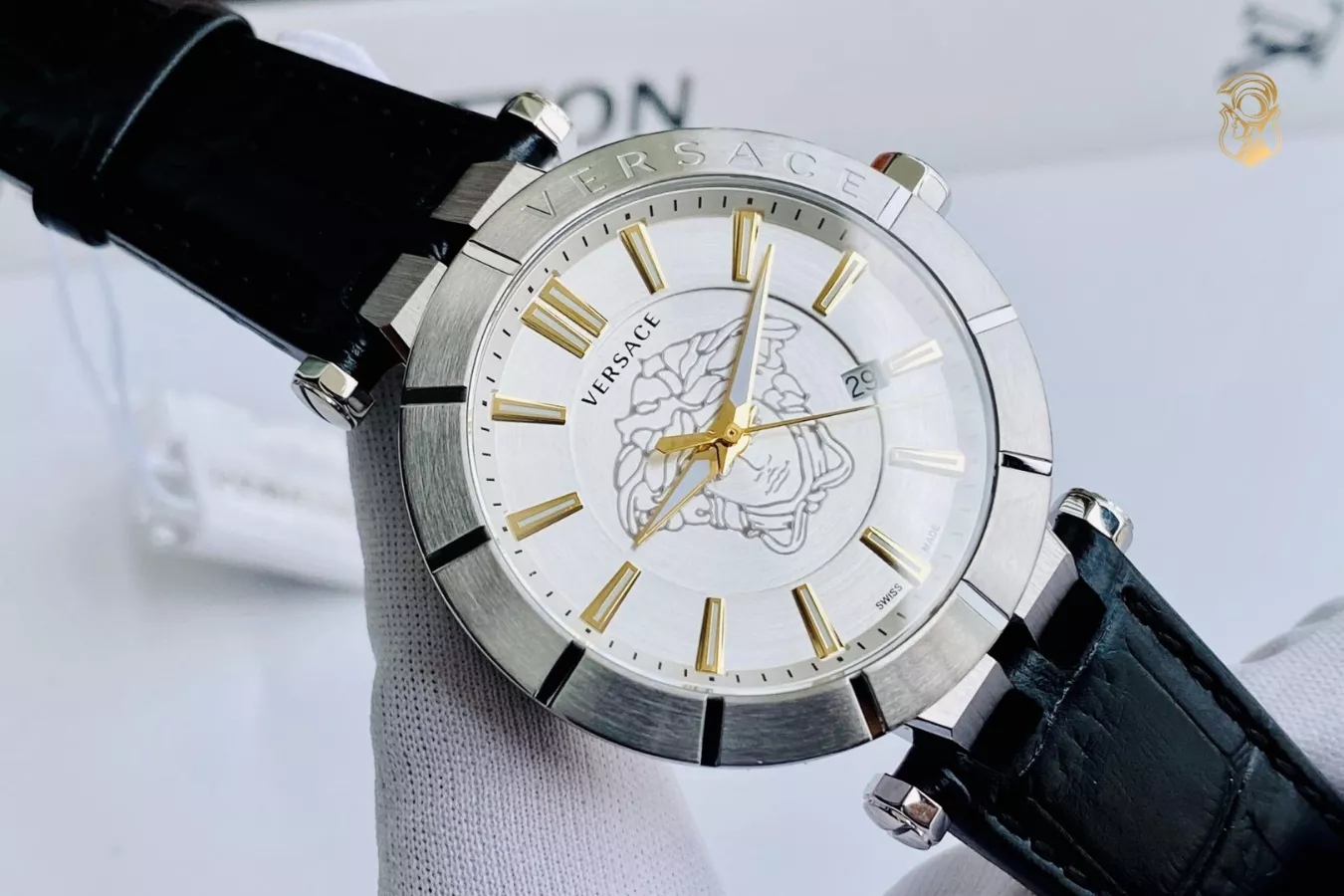 Bộ sưu tập đồng hồ Versace V-Race có thiết kế đẹp, chất liệu cao cấp