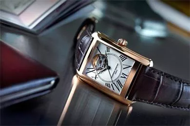 FC Classic Carrée Automatic - Chiếc đồng hồ lấy cảm hứng từ những năm 1920