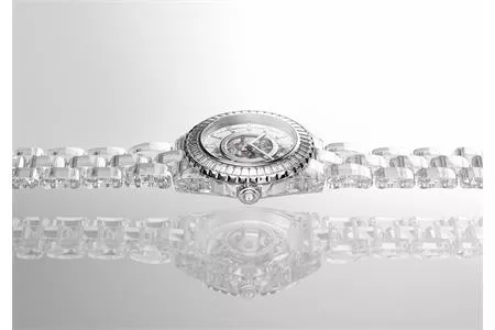 CHIÊM NGƯỠNG VẺ ĐẸP TỪ SAPPHIRE & KIM CƯƠNG VỚI CHANEL J12 X-RAY