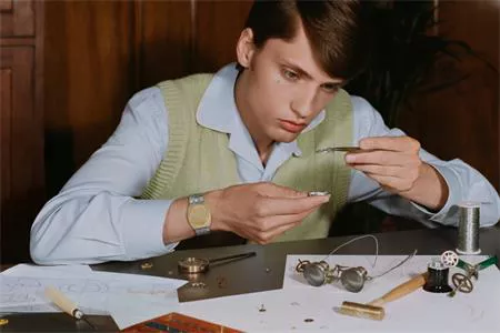 GUCCI ĐÃ KHÔI PHỤC DOANH THU NĂM 2021 BẰNG DÒNG SẢN PHẨM ĐỒNG HỒ NHƯ THẾ NÀO?