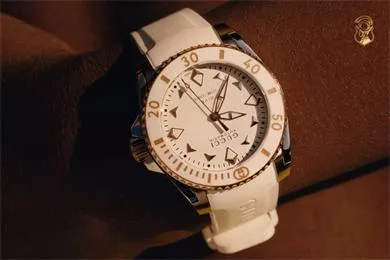 Gucci Dive: Lặn sâu vào phong cách với hai tuyệt tác mới