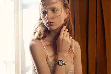 BST Đồng hồ Gucci Horsebit - Motif hàm thiếc ngựa và biểu tượng thời trang đẳng cấp