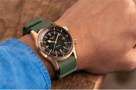 LONGINES LEGEND DRIVER NO-DATE PHIÊN BẢN BẰNG ĐỒNG 2020