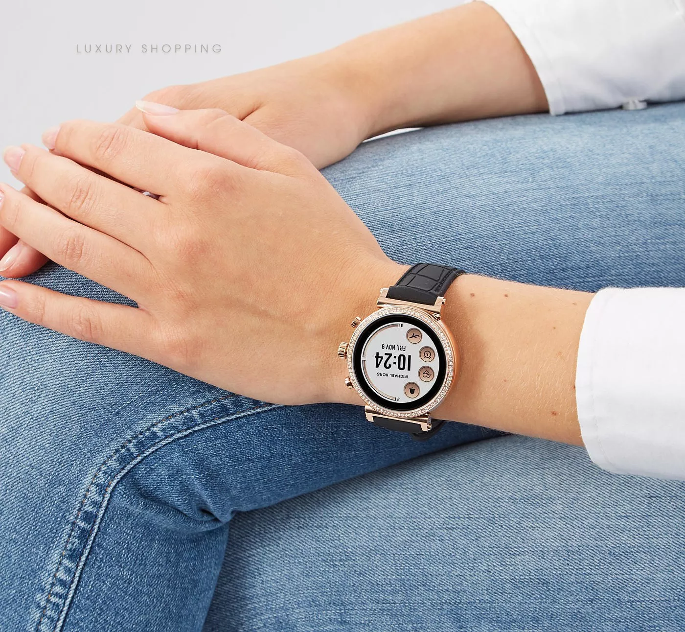 Michael Kors Access Sofie Heart Smartwatch 41mm