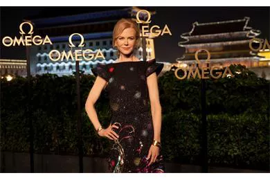 Nicole Kidman nổi bật trong buổi lễ của Omega tại Bắc Kinh