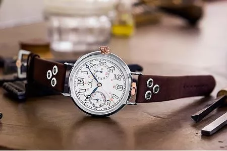Phiên bản giới hạn đồng hồ Omega Wrist Chronograph