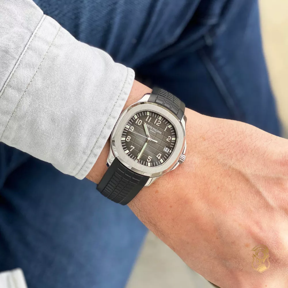 Patek Philippe Aquanaut 5167A-001 Watch 40.8mm