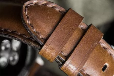 Các loại vật liệu thường dùng để chế tạo dây da đồng hồ