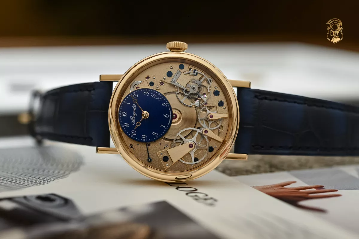 Retrograde là gì - ứng dụng trong đồng hồ