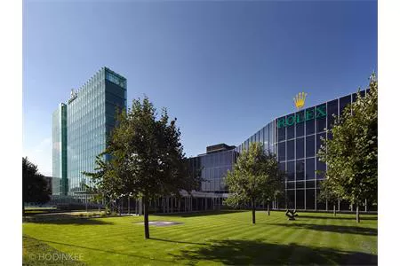 ROLEX VÀ HUBLOT ĐÃ PHẢI ĐÓNG CỬA NHÀ MÁY SẢN XUẤT VÌ ẢNH HƯỞNG COVID-19