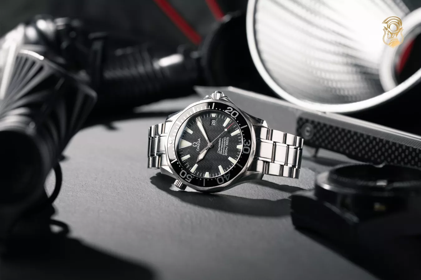 So sánh Rolex Submariner 16610 và Omega Seamaster 2254.50