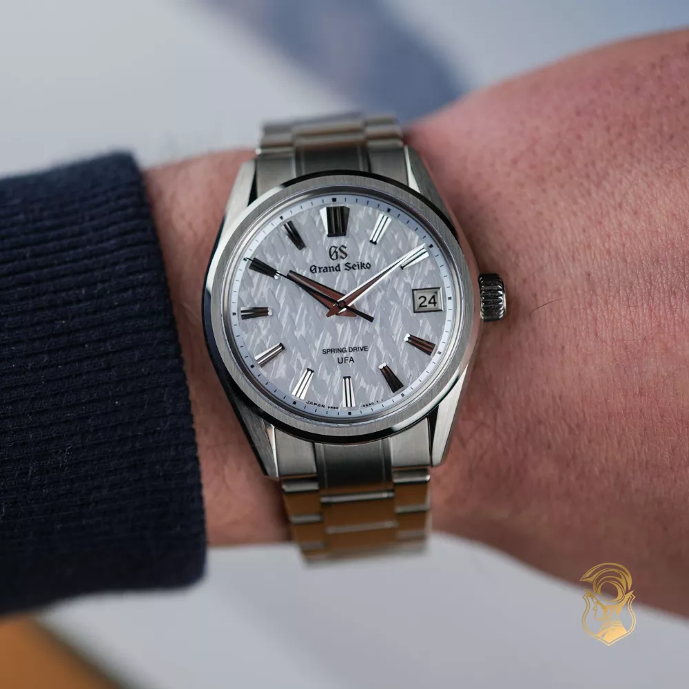 Seiko Evolution 9 Watch 37mm