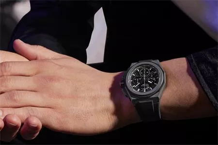 CÁC TIÊU CHÍ MUA ĐỒNG HỒ NAM PHÙ HỢP CHO PHÁI MẠNH NĂM 2021