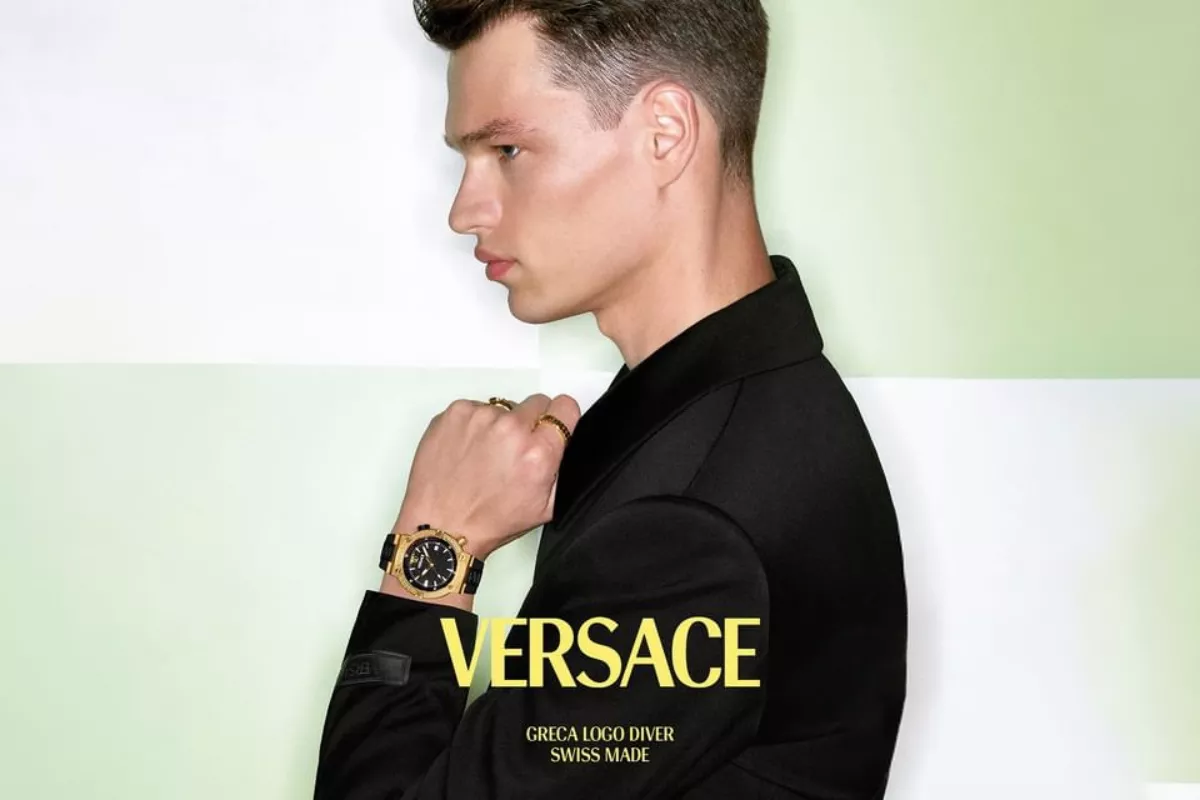 Đồng hồ Versace Greca