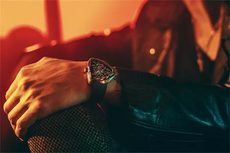 Đồng hồ năm rồng xuất sắc của Hamilton Ventura Elvis80