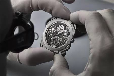 9 KỶ LỤC ẤN TƯỢNG TRONG THẾ GIỚI ĐỒNG HỒ