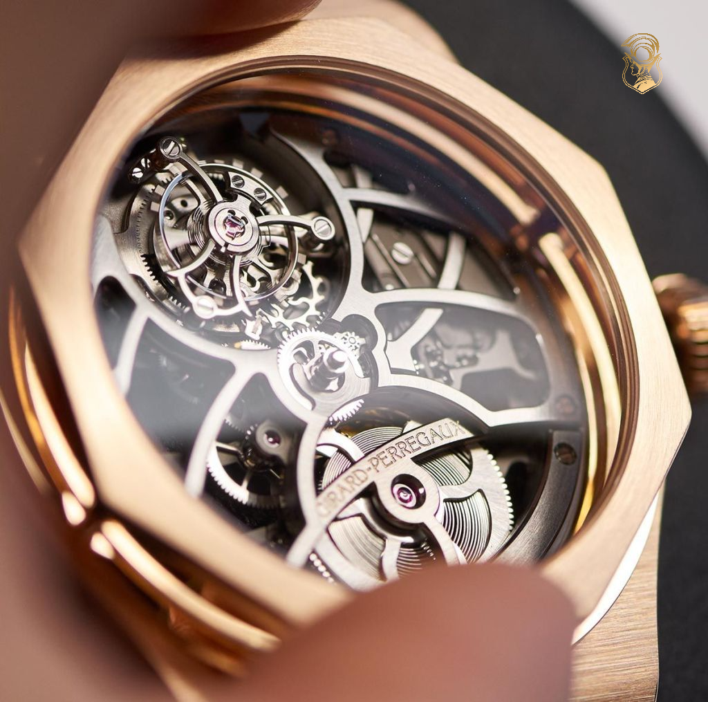  Đồng hồ skeleton Girard-Perregaux Laureato Flying Tourbillon 